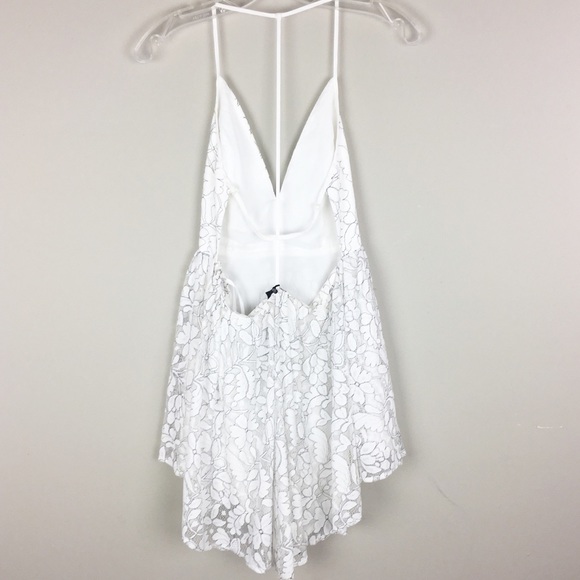 NBD | White Floral Print Open Back Dress - M2 - Picture 2 of 10